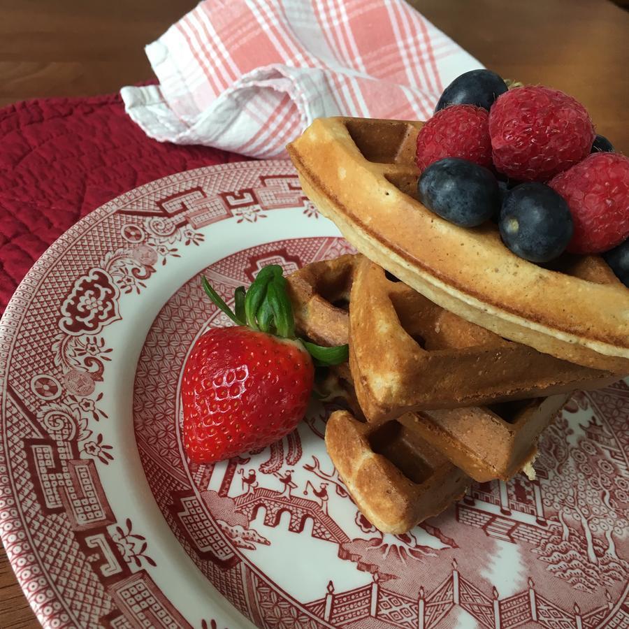 Bed and Breakfast 1868 Crosby House Brattleboro Esterno foto