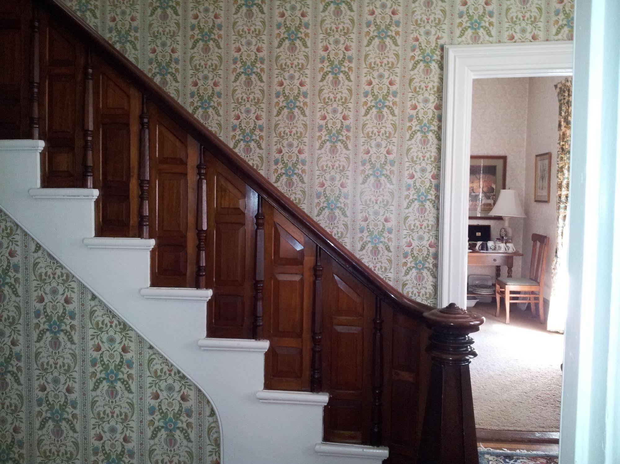 Bed and Breakfast 1868 Crosby House Brattleboro Esterno foto